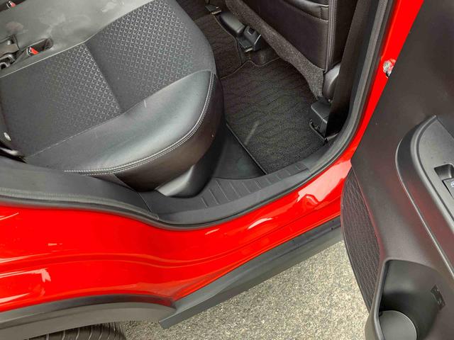 ロッキープレミアムＧ　ＨＥＶ９型ナビ／ＢＴ／ＴＶ／ＤＩＳＣ／全周囲カメラ／ステアスイッチ　前後ドラレコ　ＥＴＣ　１７インチアルミ　ＬＥＤヘッド／前後フォグ　スマートキー　シートヒーター　自動追従クルコン　衝突被害軽減ブレーキ（千葉県）の中古車