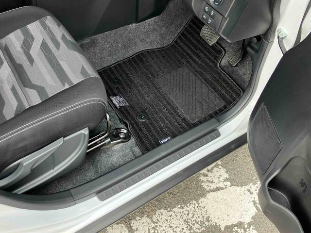 タフトＧ　クロムベンチャーナビ／ＢＴ／ＴＶ／ＤＩＳＣ／Ｂカメラ／ステアスイッチ　前後ドラレコ　ＥＴＣ　前後ガーニッシュ　ガラスルーフ　ルーフレール　１５インチアルミ　ＬＥＤヘッド＆フォグ　シートヒーター　　衝突被害軽減ブレーキ（千葉県）の中古車