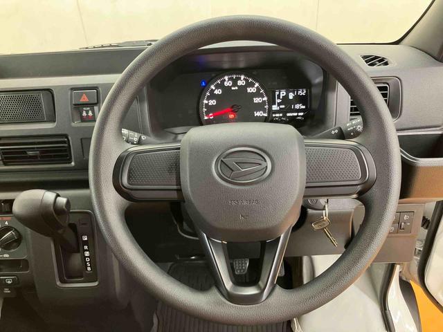 ハイゼットカーゴデラックス衝突回避支援システム　横滑り防止装置　前後コーナーセンサー　オーバーヘッドシェルフ　アイドリングストップ　オートライト　オートハイビーム　マニュアルレベリング機能付ハロゲンヘッドライト（千葉県）の中古車