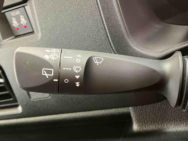 ハイゼットカーゴデラックス衝突回避支援システム　横滑り防止装置　前後コーナーセンサー　オーバーヘッドシェルフ　アイドリングストップ　オートライト　オートハイビーム　マニュアルレベリング機能付ハロゲンヘッドライト（千葉県）の中古車