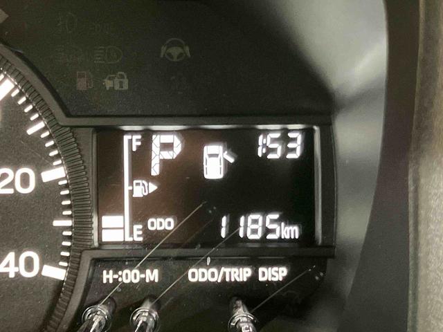 ハイゼットカーゴデラックス衝突回避支援システム　横滑り防止装置　前後コーナーセンサー　オーバーヘッドシェルフ　アイドリングストップ　オートライト　オートハイビーム　マニュアルレベリング機能付ハロゲンヘッドライト（千葉県）の中古車