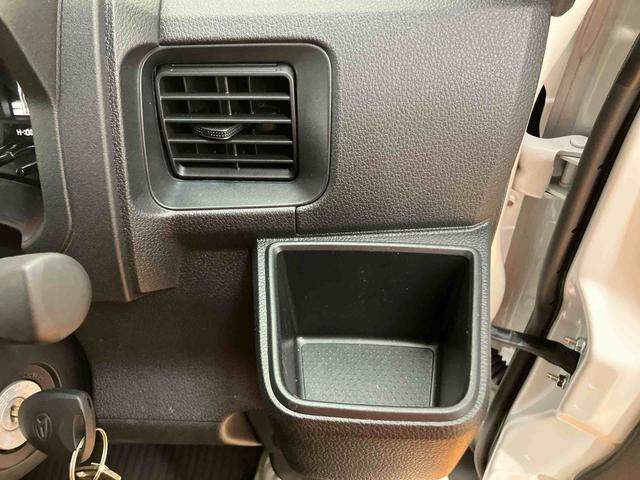 ハイゼットカーゴデラックス衝突回避支援システム　横滑り防止装置　前後コーナーセンサー　オーバーヘッドシェルフ　アイドリングストップ　オートライト　オートハイビーム　マニュアルレベリング機能付ハロゲンヘッドライト（千葉県）の中古車