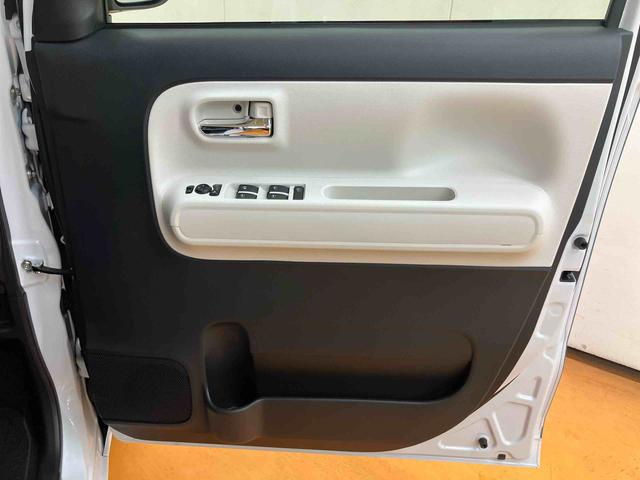 ムーヴキャンバスストライプスＧターボ衝突回避支援システム　横滑り防止装置　アダプティブクルーズコントロール　置きラクボックス　ホットカップホルダー　前席シートヒーター　ホールド機能付き電動パーキングブレーキ　前後コーナーセンサー（千葉県）の中古車