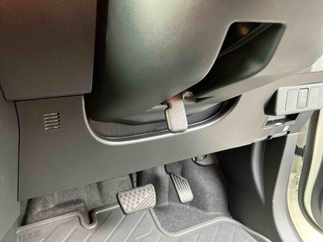 トールカスタムＧスマホ連携９インチディスプレイオーディオ　ＵＳＢ接続　ＨＤＭＩ接続　ブルートゥース対応　衝突回避支援システム　横滑り防止装置　アダプティブクルーズコントロール　ホールド機能付き電動パーキングブレーキ（千葉県）の中古車