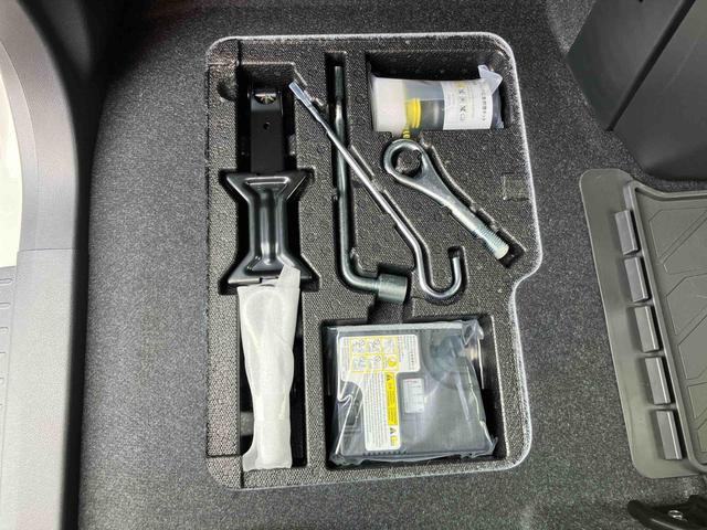 トールカスタムＧスマホ連携９インチディスプレイオーディオ　ＵＳＢ接続　ＨＤＭＩ接続　ブルートゥース対応　衝突回避支援システム　横滑り防止装置　アダプティブクルーズコントロール　ホールド機能付き電動パーキングブレーキ（千葉県）の中古車