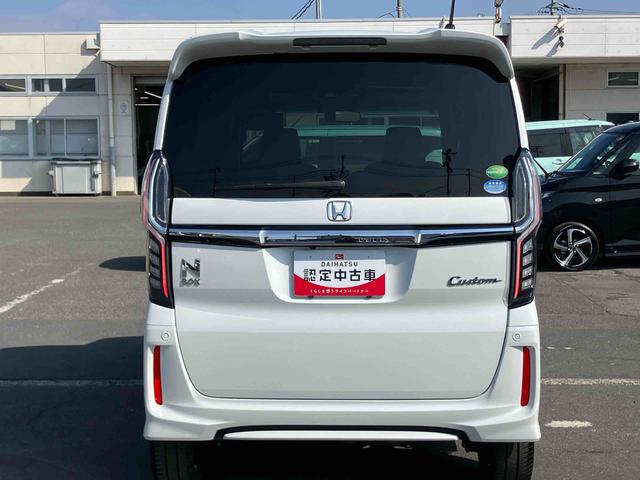 Ｎ−ＢＯＸカスタムＧ・Ｌターボホンダセンシング４ＷＤ　ターボ　８型ナビ／ＴＶ／ＤＶＤ／ＢＴ／ＵＳＢ　バックカメラ　ＥＴＣ　パドルシフト　ＬＥＤヘッドライト　オートライト　シートヒーター　衝突軽減ブレーキ　前後コーナーセンサー　ハーフシェイドガラス（千葉県）の中古車