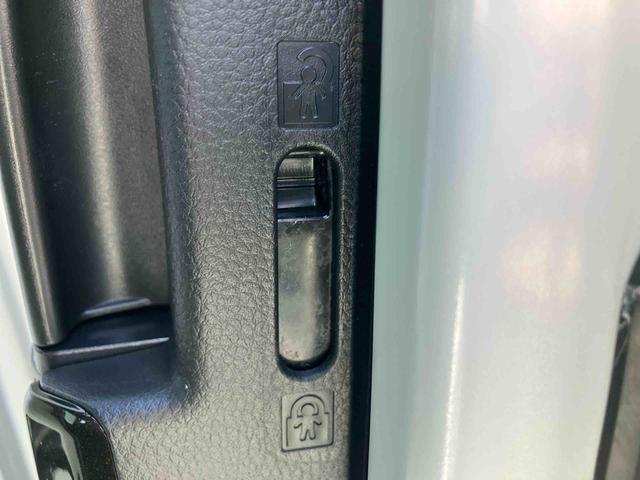 Ｎ−ＢＯＸカスタムＧ・Ｌターボホンダセンシング４ＷＤ　ターボ　８型ナビ／ＴＶ／ＤＶＤ／ＢＴ／ＵＳＢ　バックカメラ　ＥＴＣ　パドルシフト　ＬＥＤヘッドライト　オートライト　シートヒーター　衝突軽減ブレーキ　前後コーナーセンサー　ハーフシェイドガラス（千葉県）の中古車