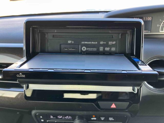 Ｎ−ＢＯＸカスタムＧ・Ｌターボホンダセンシング４ＷＤ　ターボ　８型ナビ／ＴＶ／ＤＶＤ／ＢＴ／ＵＳＢ　バックカメラ　ＥＴＣ　パドルシフト　ＬＥＤヘッドライト　オートライト　シートヒーター　衝突軽減ブレーキ　前後コーナーセンサー　ハーフシェイドガラス（千葉県）の中古車