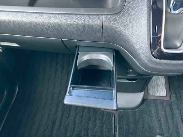 Ｎ−ＢＯＸカスタムＧ・Ｌターボホンダセンシング４ＷＤ　ターボ　８型ナビ／ＴＶ／ＤＶＤ／ＢＴ／ＵＳＢ　バックカメラ　ＥＴＣ　パドルシフト　ＬＥＤヘッドライト　オートライト　シートヒーター　衝突軽減ブレーキ　前後コーナーセンサー　ハーフシェイドガラス（千葉県）の中古車