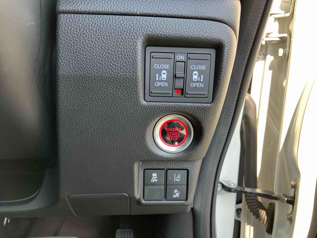 Ｎ−ＢＯＸカスタムＧ・Ｌターボホンダセンシング４ＷＤ　ターボ　８型ナビ／ＴＶ／ＤＶＤ／ＢＴ／ＵＳＢ　バックカメラ　ＥＴＣ　パドルシフト　ＬＥＤヘッドライト　オートライト　シートヒーター　衝突軽減ブレーキ　前後コーナーセンサー　ハーフシェイドガラス（千葉県）の中古車