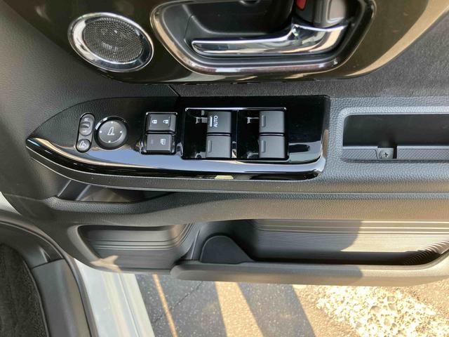 Ｎ−ＢＯＸカスタムＧ・Ｌターボホンダセンシング４ＷＤ　ターボ　８型ナビ／ＴＶ／ＤＶＤ／ＢＴ／ＵＳＢ　バックカメラ　ＥＴＣ　パドルシフト　ＬＥＤヘッドライト　オートライト　シートヒーター　衝突軽減ブレーキ　前後コーナーセンサー　ハーフシェイドガラス（千葉県）の中古車