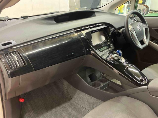 プリウスＳツーリングセレクションＨＤＤフルセグナビ　ブルートゥース対応　ビルトインＥＴＣ　センターコンソール下イルミネーション　リヤトノカバー　テレスコピックステアリング　バニティーミラー．照明付き左右サンバイザー（千葉県）の中古車