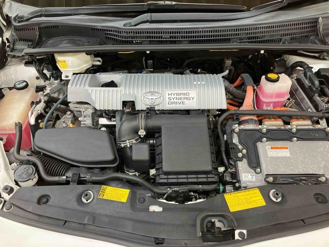 プリウスＳツーリングセレクションＨＤＤフルセグナビ　ブルートゥース対応　ビルトインＥＴＣ　センターコンソール下イルミネーション　リヤトノカバー　テレスコピックステアリング　バニティーミラー．照明付き左右サンバイザー（千葉県）の中古車
