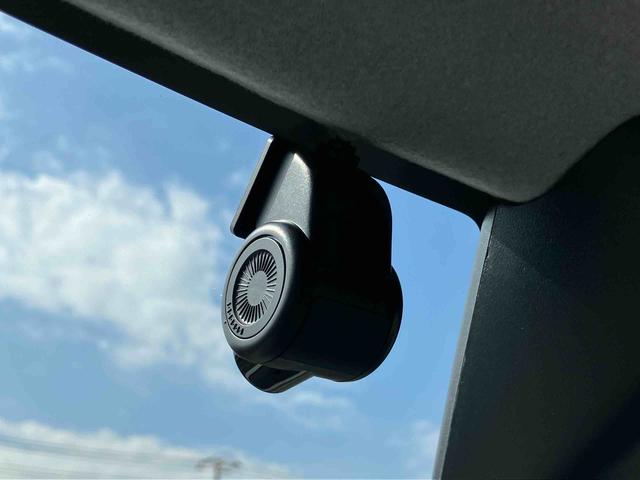 ムーヴキャンバスＧメイクアップリミテッド　ＳＡIII８型ナビ／ＴＶ／ＤＶＤ／ＢＴ／ＵＳＢ　全周囲カメラ　前後ドラレコ　置楽ボックス　ＬＥＤヘッドライト　オートライト　オートハイビーム　スマアシ　両側電動スライドドア　キーフリー　盗難防止警報　ステリモ（千葉県）の中古車