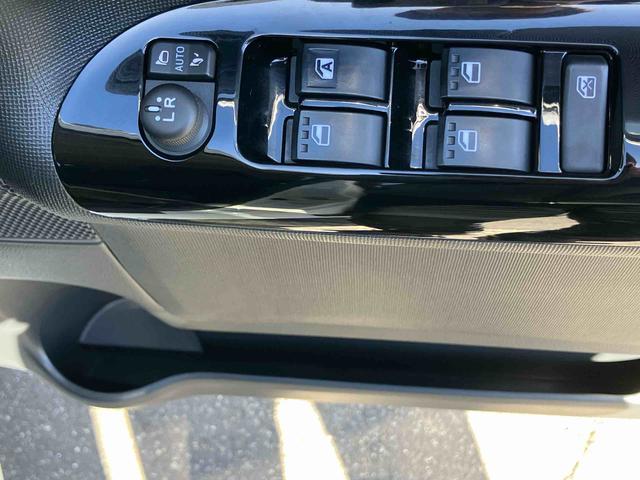 ムーヴキャンバスＧブラックインテリアリミテッド　ＳＡIIIナビ／ＴＶ／ＤＶＤ／ＢＴ／ＵＳＢ　全周囲カメラ　黒内装　ＬＥＤヘッドライト　オートライト　オートハイビーム　スマアシ　両側電動スライドドア　革巻ステアリング　ステリモ　置き楽ＢＯＸ　キーフリーシステム（千葉県）の中古車