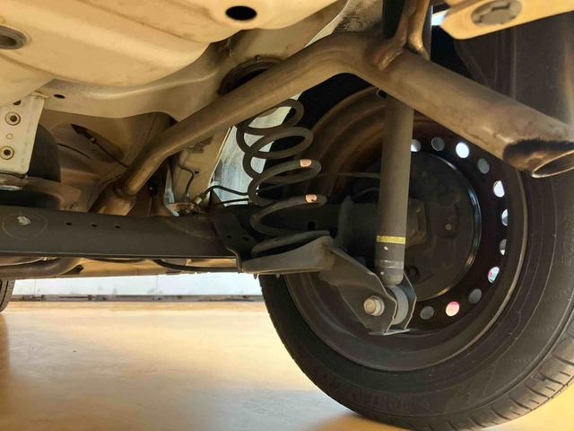 タントLCDラジオチューナー USB接続 AUX接続 横滑り防止装置 アイドリングストップ マニュアルレベリング機能付ハロゲンヘッドライト キーレスエントリー 運転席シートバックポケット ショッピングフック(千葉県)の中古車