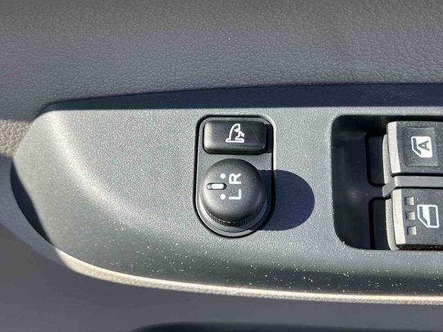 ミライースX SACD/AM・FMラジオ AUX接続 電動格納ドアミラー スモークガラス アルミホイール デジタルメーター キーレスエントリー 盗難防止警報 アイドリングストップ サイドレバー式駐車ブレーキ スマアシ(千葉県)の中古車