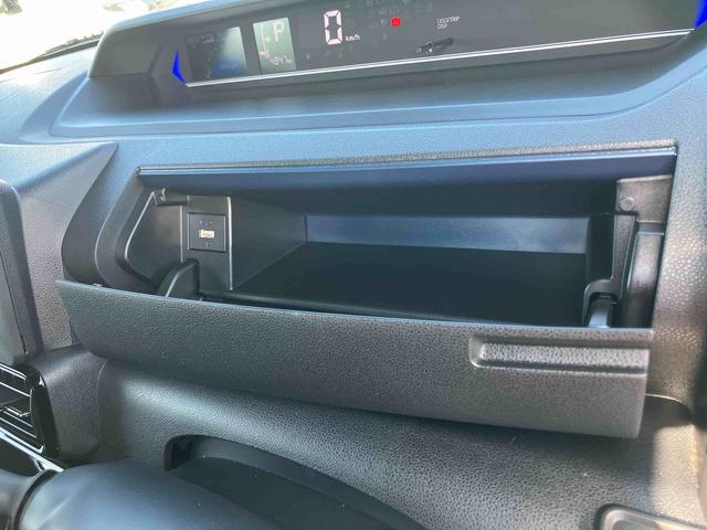 タントカスタムＲＳ衝突回避支援システム　横滑り防止装置　両側電動スライドドア　前後コーナーセンサー　ホールド機能付き電動パーキングブレーキ　前席シートヒーター　チルトステアリング　運転席シートリフター（千葉県）の中古車