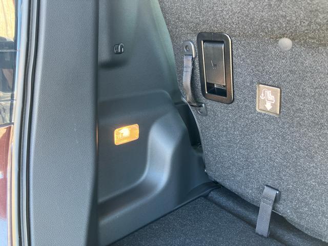 トールＧ　リミテッド　ＳＡIIIナビ／ＴＶ／ＤＶＤ／ＢＴ／ＵＳＢ　全周囲カメラ　ドラレコ　クルコン　シートヒーター　シートバックテーブル　パノラマモニター　両電動スライド　ＬＥＤヘッドライト　オ−トライト　スマアシ　コ−ナ−センサー（千葉県）の中古車