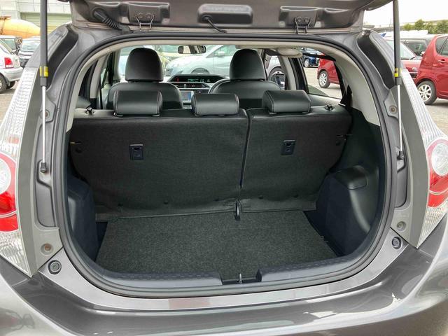 アクアＧブラックソフトレザーセレクションナビ／ＢＴ／ＴＶ／ＣＤ／Ｂカメラ　前後シート合成皮革表皮　ドアミラーウインカー　プッシュボタンスターター　オートエアコン　電動格納ドアミラー　オートライト　運転席シートリフター（千葉県）の中古車