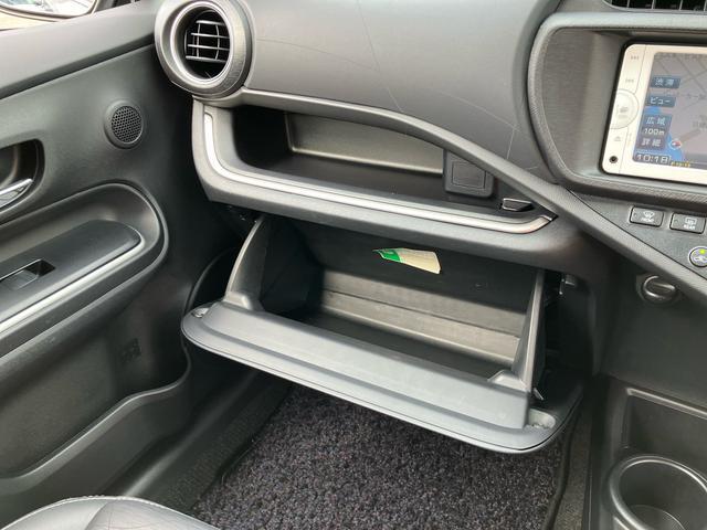 アクアＧブラックソフトレザーセレクションナビ／ＢＴ／ＴＶ／ＣＤ／Ｂカメラ　前後シート合成皮革表皮　ドアミラーウインカー　プッシュボタンスターター　オートエアコン　電動格納ドアミラー　オートライト　運転席シートリフター（千葉県）の中古車