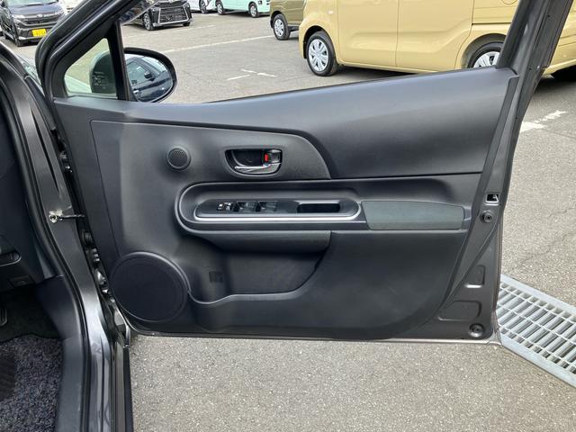 アクアＧブラックソフトレザーセレクションナビ／ＢＴ／ＴＶ／ＣＤ／Ｂカメラ　前後シート合成皮革表皮　ドアミラーウインカー　プッシュボタンスターター　オートエアコン　電動格納ドアミラー　オートライト　運転席シートリフター（千葉県）の中古車