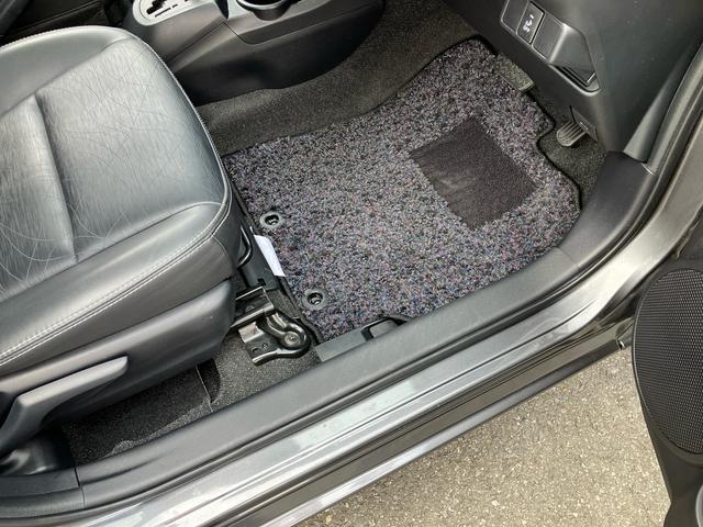 アクアＧブラックソフトレザーセレクションナビ／ＢＴ／ＴＶ／ＣＤ／Ｂカメラ　前後シート合成皮革表皮　ドアミラーウインカー　プッシュボタンスターター　オートエアコン　電動格納ドアミラー　オートライト　運転席シートリフター（千葉県）の中古車