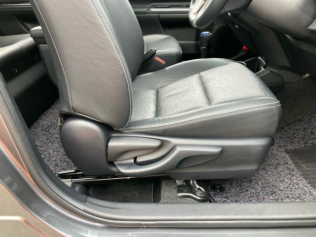 アクアＧブラックソフトレザーセレクションナビ／ＢＴ／ＴＶ／ＣＤ／Ｂカメラ　前後シート合成皮革表皮　ドアミラーウインカー　プッシュボタンスターター　オートエアコン　電動格納ドアミラー　オートライト　運転席シートリフター（千葉県）の中古車