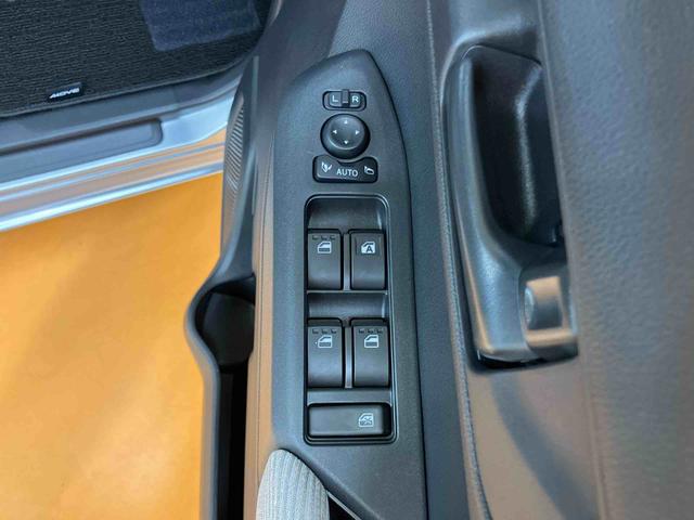 ムーヴX衝突回避支援システム 横滑り防止装置 左側電動スライドドア 前後コーナーセンサー アイドリングストップ プッシュエンジンスタート キーフリーシステム オートライト オートハイビーム LEDヘッドライト(千葉県)の中古車