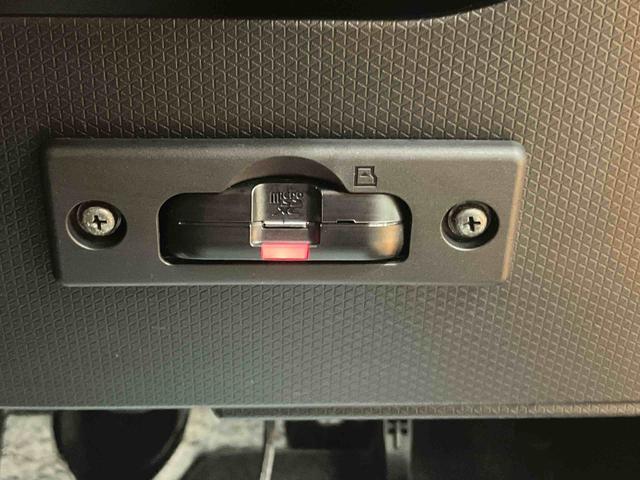 タントＸバックカメラ連動フルセグナビ　ＵＳＢ接続　ブルートゥース対応　フロント．リヤドライブレコーダー連動　ビルトインＥＴＣ　運転席ロングスライドシート　前席シートヒーター　左側電動スライドドア（千葉県）の中古車