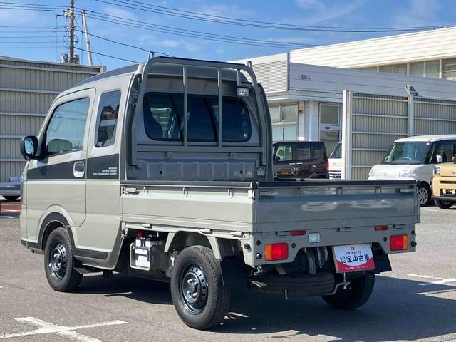 スーパーキャリイＸリミテッドナビ／ＢＴ／ＵＳＢ／ラジオ　４ＷＤ　５速ＭＴ　前後ドラレコ　荷台三方開　ＬＥＤ荷台作業灯　リヤスモークガラス　デフロック　ＬＥＤヘッドランプ　オートライト　サイドレバー式駐車ブレーキ　アシストグリップ（千葉県）の中古車
