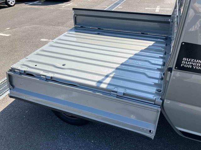 スーパーキャリイＸリミテッドナビ／ＢＴ／ＵＳＢ／ラジオ　４ＷＤ　５速ＭＴ　前後ドラレコ　荷台三方開　ＬＥＤ荷台作業灯　リヤスモークガラス　デフロック　ＬＥＤヘッドランプ　オートライト　サイドレバー式駐車ブレーキ　アシストグリップ（千葉県）の中古車