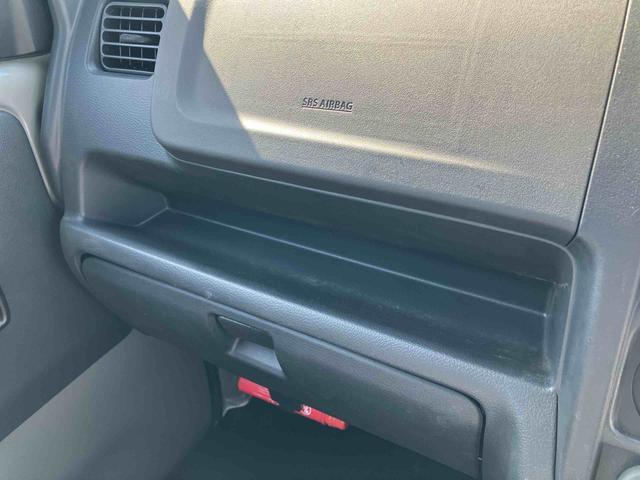 スーパーキャリイＸリミテッドナビ／ＢＴ／ＵＳＢ／ラジオ　４ＷＤ　５速ＭＴ　前後ドラレコ　荷台三方開　ＬＥＤ荷台作業灯　リヤスモークガラス　デフロック　ＬＥＤヘッドランプ　オートライト　サイドレバー式駐車ブレーキ　アシストグリップ（千葉県）の中古車