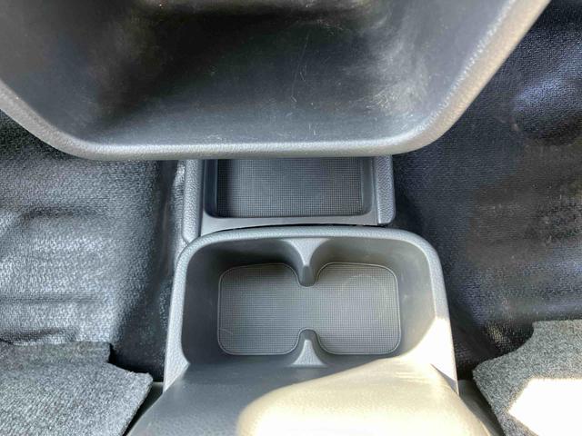 スーパーキャリイＸリミテッドナビ／ＢＴ／ＵＳＢ／ラジオ　４ＷＤ　５速ＭＴ　前後ドラレコ　荷台三方開　ＬＥＤ荷台作業灯　リヤスモークガラス　デフロック　ＬＥＤヘッドランプ　オートライト　サイドレバー式駐車ブレーキ　アシストグリップ（千葉県）の中古車