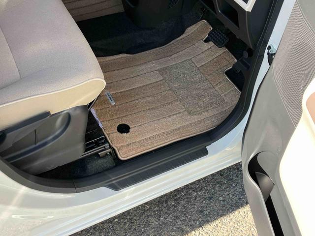 ムーヴキャンバスＧメイクアップＶＳ　ＳＡIIIナビ／ＢＴ／ＴＶ／ＤＩＳＣ／全周囲カメラ／ステアスイッチ　前後ドラレコ　両側パワスラ　ＬＥＤヘッド／フォグ　メッキモール　スマートキー　運転席シートヒーター　置きラクＢＯＸ　衝突被害軽減ブレーキ（千葉県）の中古車