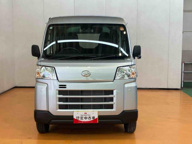 ハイゼットカーゴデラックス衝突回避支援 横滑り防止装置 前後コーナーセンサー アイドリングストップ マニュアルレベリング機能付ハロゲンヘッドライト キーレスエントリー オーバーヘッドシェルフ オートライト オートハイビーム(千葉県)の中古車