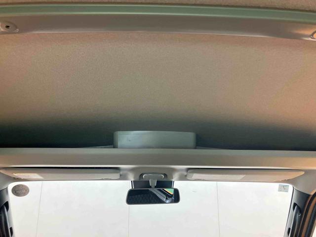 ハイゼットカーゴデラックス衝突回避支援 横滑り防止装置 前後コーナーセンサー アイドリングストップ マニュアルレベリング機能付ハロゲンヘッドライト キーレスエントリー オーバーヘッドシェルフ オートライト オートハイビーム(千葉県)の中古車