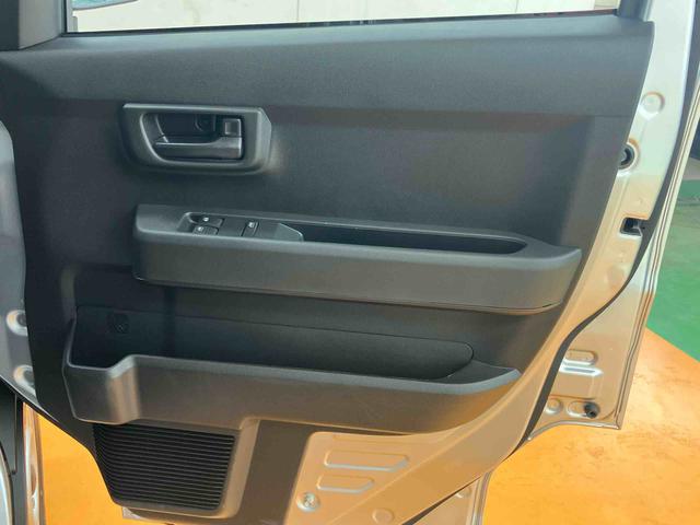 ハイゼットカーゴデラックス衝突回避支援 横滑り防止装置 前後コーナーセンサー アイドリングストップ マニュアルレベリング機能付ハロゲンヘッドライト キーレスエントリー オーバーヘッドシェルフ オートライト オートハイビーム(千葉県)の中古車