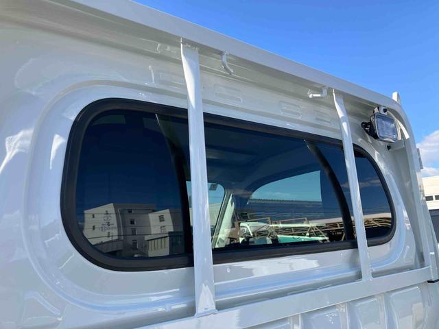 ハイゼットトラックエクストラ４ＷＤ　ＣＶＴ　荷台三方開　リヤ４枚リーフ　ＬＥＤ荷台作業灯　リヤデフロック　バッテリーカバー　ハロゲンヘッドランプ　大型ヘッドレスト　サイドレバー駐車ブレーキ　アシストグリップ　衝突被害軽減ブレーキ（千葉県）の中古車