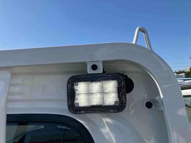 ハイゼットトラックエクストラ４ＷＤ　ＣＶＴ　荷台三方開　リヤ４枚リーフ　ＬＥＤ荷台作業灯　リヤデフロック　バッテリーカバー　ハロゲンヘッドランプ　大型ヘッドレスト　サイドレバー駐車ブレーキ　アシストグリップ　衝突被害軽減ブレーキ（千葉県）の中古車