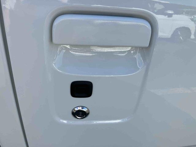 ハイゼットトラックエクストラ４ＷＤ　ＣＶＴ　荷台三方開　リヤ４枚リーフ　ＬＥＤ荷台作業灯　リヤデフロック　バッテリーカバー　ハロゲンヘッドランプ　大型ヘッドレスト　サイドレバー駐車ブレーキ　アシストグリップ　衝突被害軽減ブレーキ（千葉県）の中古車