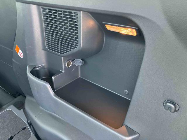 トールカスタムＧ９型ディスプレイオーディオ／ＴＶ／ＢＴ／ＵＳＢ　バックカメラ　全車速追従クルコン　ＬＥＤヘッドライト　オートライト　スマアシ　コーナーセンサー　電動駐車ブレーキ　キーフリー　革巻きステアリング　アルミ（千葉県）の中古車