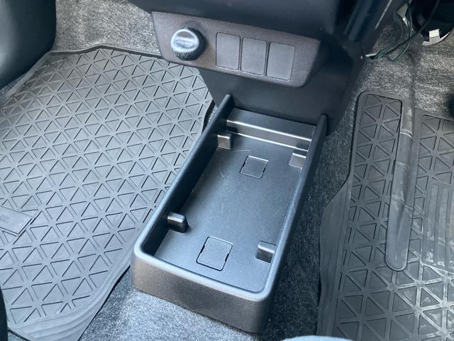 ミライースＬ　ＳＡIIIナビ／ワンセグ／ＵＳＢ／ＡＵＸ　ＥＴＣ　デジタルメーター　衝突被害軽減ブレーキ　誤発進抑制機能　オートハイビーム　前後コーナーセンサー　キーレスエントリー　盗難防止アラーム　ハロゲンヘッドランプ　ＰＷ（千葉県）の中古車