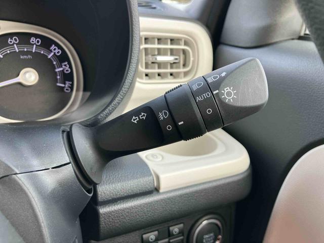 ムーヴキャンバスストライプスＧ両側電動スライドドア　ＬＥＤヘッドライト＆フォグランプ　シートヒーター　保温カップホルダー　電動駐車ブレーキ　バックカメラ　ステアリングスイッチ　置きラクＢＯＸ　コーナーセンサー　衝突被害軽減ブレーキ（千葉県）の中古車