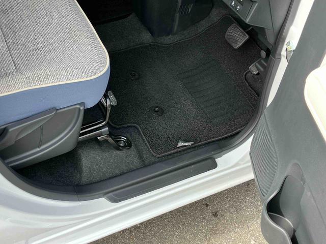 ムーヴキャンバスストライプスＧ両側電動スライドドア　ＬＥＤヘッドライト＆フォグランプ　シートヒーター　保温カップホルダー　電動駐車ブレーキ　バックカメラ　ステアリングスイッチ　置きラクＢＯＸ　コーナーセンサー　衝突被害軽減ブレーキ（千葉県）の中古車