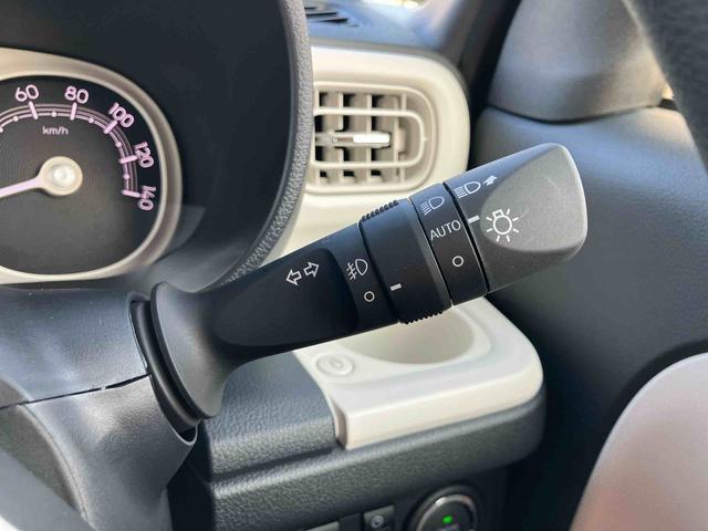 ムーヴキャンバスストライプスＧ両側電動スライドドア　ＬＥＤヘッドライト＆フォグランプ　シートヒーター　保温カップホルダー　電動駐車ブレーキ　バックカメラ　ステアリングスイッチ　置きラクＢＯＸ　コーナーセンサー　衝突被害軽減ブレーキ（千葉県）の中古車