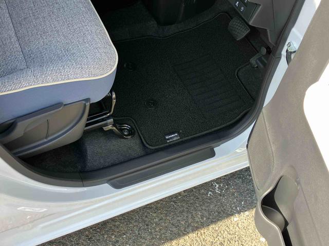 ムーヴキャンバスストライプスＧ両側電動スライドドア　ＬＥＤヘッドライト＆フォグランプ　シートヒーター　保温カップホルダー　電動駐車ブレーキ　バックカメラ　ステアリングスイッチ　置きラクＢＯＸ　コーナーセンサー　衝突被害軽減ブレーキ（千葉県）の中古車