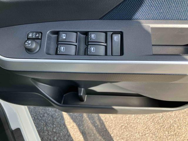 トールカスタムＧ　ターボターボ　９型ナビ／ＴＶ／ＤＶＤ／ＢＴ／ＵＳＢ　バックカメラ　全車速追従クルコン　ＬＥＤヘッドライト　オートライト　オートハイビーム　スマアシ　前後コーナーセンサー　電動駐車ブレーキ　キーフリー　アルミ（千葉県）の中古車