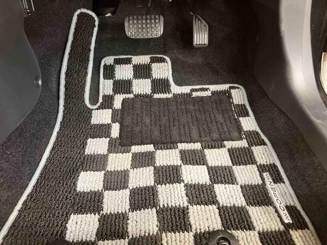 コペンローブバックカメラ連動フルセグナビ　ＵＳＢ接続　ブルートゥース対応　ＴＶナビキット　センターコンソール内ＥＴＣ　ドライブレコーダー　シートヒーター　アイドリングストップ　オートライト　横滑り防止装置（千葉県）の中古車