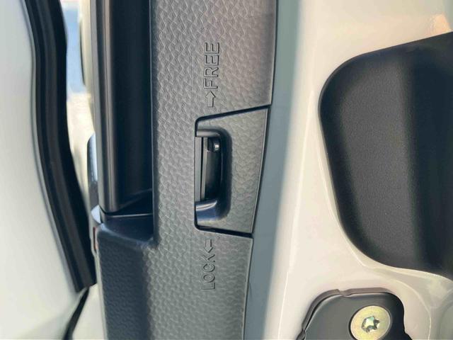 トールカスタムＧ９型ディスプレイオーディオ／ＴＶ／ＢＴ／ＵＳＢ　バックカメラ　全車速追従クルコン　ＬＥＤヘッドライト　オートライト　スマアシ　コーナーセンサー　電動駐車ブレーキ　キーフリー　革巻きステアリング　アルミ（千葉県）の中古車